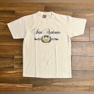 Oneita White San Antonio Texas‎ Heavyweight Made in USA Size Large Vintage